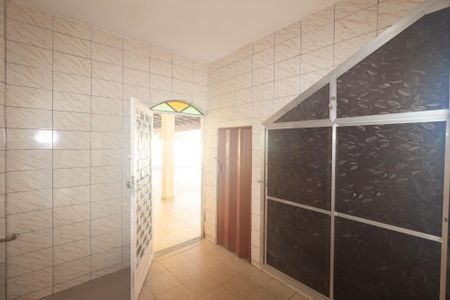 Casa para alugar com 310m², 3 quartos e 4 vagas Casa para alugar com 310m², 3 quartos e 4 vagasCozinha e Área de Serviço