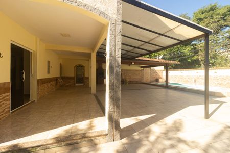 Casa para alugar com 310m², 3 quartos e 4 vagas Casa para alugar com 310m², 3 quartos e 4 vagasQuintal