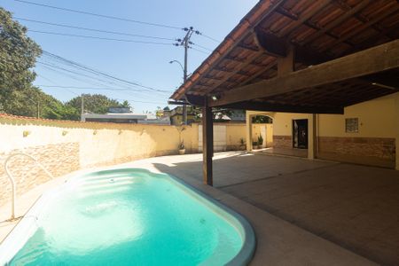 Piscina de casa para alugar com 3 quartos, 310m² em Campo Grande, Rio de Janeiro