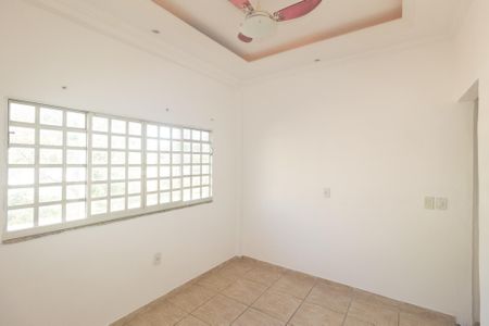 Casa para alugar com 310m², 3 quartos e 4 vagas Casa para alugar com 310m², 3 quartos e 4 vagasQuarto 2