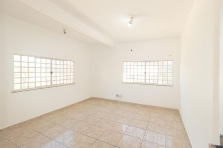 Casa para alugar com 310m², 3 quartos e 4 vagas Casa para alugar com 310m², 3 quartos e 4 vagasQuarto 1