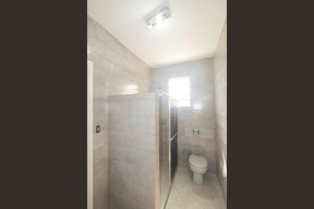 Casa para alugar com 310m², 3 quartos e 4 vagas Casa para alugar com 310m², 3 quartos e 4 vagasBanheiro Social 1