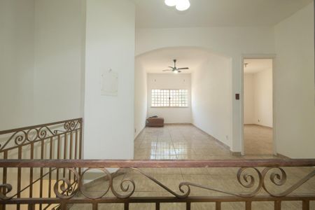 Casa para alugar com 310m², 3 quartos e 4 vagas Casa para alugar com 310m², 3 quartos e 4 vagasSala 2