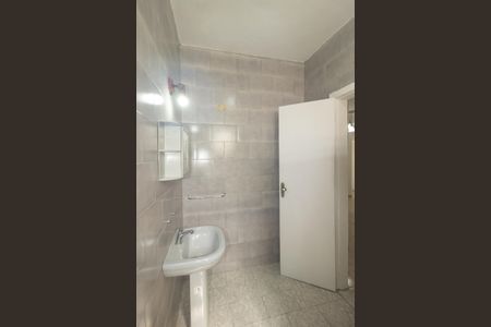 Casa para alugar com 310m², 3 quartos e 4 vagas Casa para alugar com 310m², 3 quartos e 4 vagasBanheiro Social 1