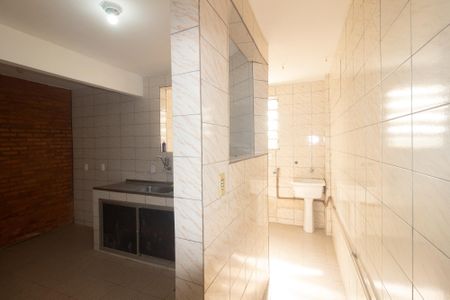 Casa para alugar com 310m², 3 quartos e 4 vagas Casa para alugar com 310m², 3 quartos e 4 vagasCozinha e Área de Serviço