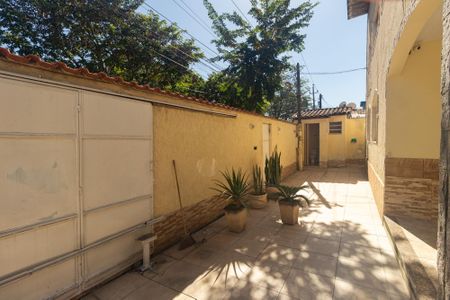 Casa para alugar com 310m², 3 quartos e 4 vagas Casa para alugar com 310m², 3 quartos e 4 vagasEntrada