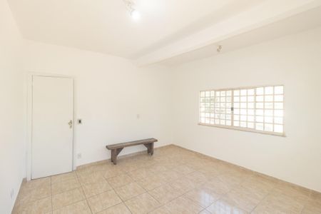 Casa para alugar com 310m², 3 quartos e 4 vagas Casa para alugar com 310m², 3 quartos e 4 vagasQuarto 1