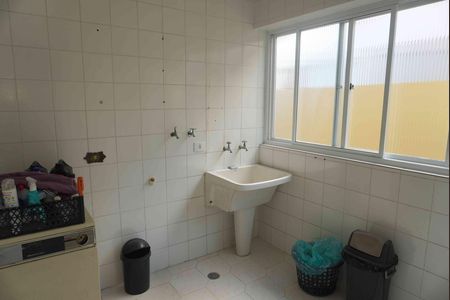 Casa de condomínio à venda com 390m², 4 quartos e 6 vagasÁrea de Serviço