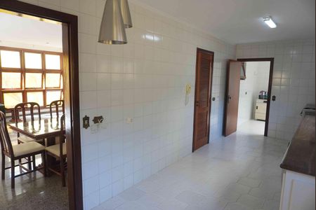 Cozinha de casa de condomínio à venda com 3 quartos, 350m² em Alphaville, Santana de Parnaíba