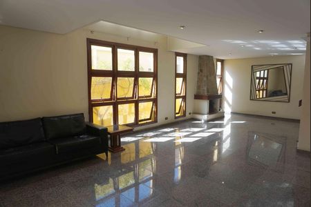 Casa de condomínio à venda com 390m², 4 quartos e 6 vagasSala
