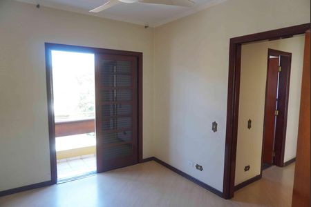 Casa de condomínio à venda com 390m², 4 quartos e 6 vagasQuarto