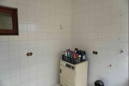 Casa de condomínio à venda com 390m², 4 quartos e 6 vagasÁrea de Serviço