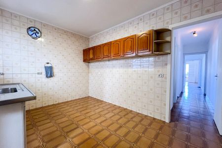 Cozinha de casa de condomínio para alugar com 3 quartos, 115m² em Vila Gumercindo, São Paulo