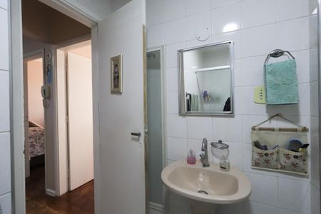 Apartamento à venda com 52m², 2 quartos e sem vaga Apartamento à venda com 52m², 2 quartos e sem vagaBanheiro