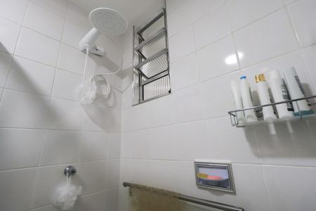 Apartamento à venda com 52m², 2 quartos e sem vaga Apartamento à venda com 52m², 2 quartos e sem vagaBanheiro