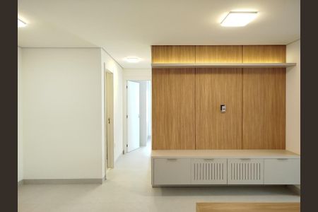 Sala com cozinha americana de apartamento para alugar com 2 quartos, 76m² em Vila Zilda, São Paulo
