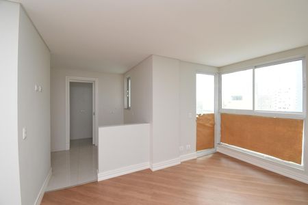 Sala de apartamento à venda com 2 quartos, 67m² em Centro, Curitiba