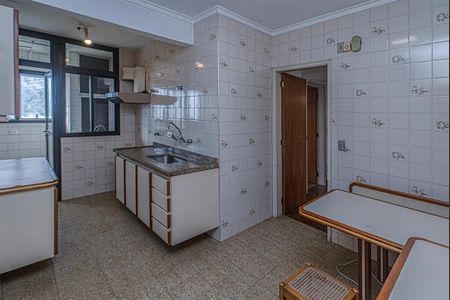 Apartamento para alugar com 111m², 3 quartos e 2 vagas Apartamento para alugar com 111m², 3 quartos e 2 vagascozinha_2