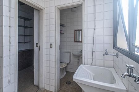 Apartamento para alugar com 111m², 3 quartos e 2 vagas Apartamento para alugar com 111m², 3 quartos e 2 vagasárea de serviço_2