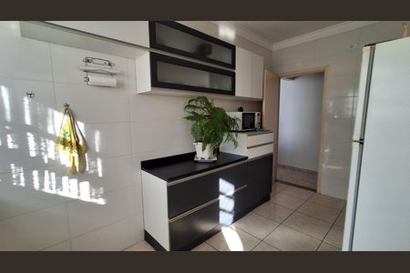 Cozinha  de apartamento à venda com 2 quartos, 70m² em Vila Mussolini, São Bernardo do Campo