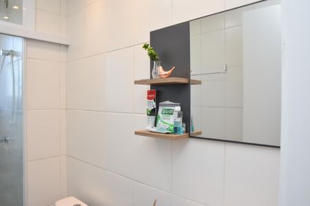 Banheiro de apartamento à venda com 2 quartos, 54m² em Sta Gertrudes, Jundiaí