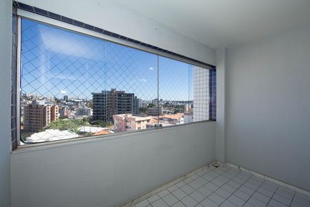 Apartamento à venda com 80m², 3 quartos e 1 vaga Apartamento à venda com 80m², 3 quartos e 1 vagaVARANDA