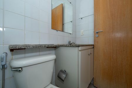 Apartamento à venda com 80m², 3 quartos e 1 vaga Apartamento à venda com 80m², 3 quartos e 1 vagaBANHEIRO2