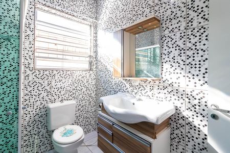 Banheiro de casa para alugar com 2 quartos, 100m² em Casa Verde, São Paulo