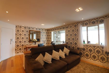 Apartamento à venda com 104m², 2 quartos e 2 vagasSala 
