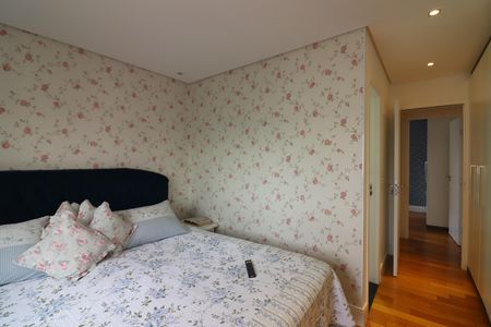 Apartamento à venda com 104m², 2 quartos e 2 vagasQuarto 1 - Suíte
