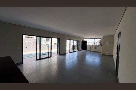 Casa à venda com 4 quartos, 280m² em Alphaville, Santana de Parnaíba
