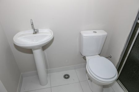 Apartamento para alugar com 30m², 1 quarto e sem vaga Apartamento para alugar com 30m², 1 quarto e sem vagaBanheiro da Suíte
