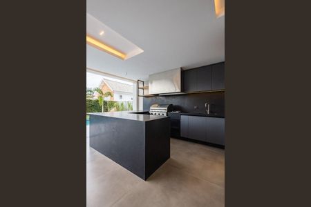 Casa à venda com 5 quartos, 526m² em Alphaville Residencial Zero, Barueri