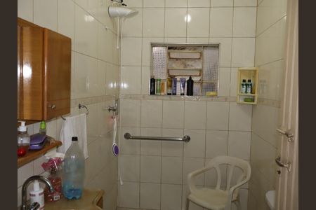 Banheiro social de casa à venda com 3 quartos, 130m² em Chácara Mafalda, São Paulo
