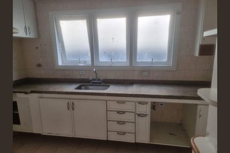 Casa à venda com 350m², 4 quartos e 4 vagas
