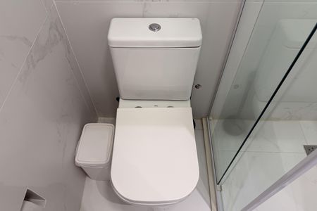 Banheiro de apartamento para alugar com 2 quartos, 74m² em Estuário, Santos