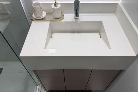 Apartamento para alugar com 74m², 2 quartos e 1 vaga Apartamento para alugar com 74m², 2 quartos e 1 vagaBanheiro