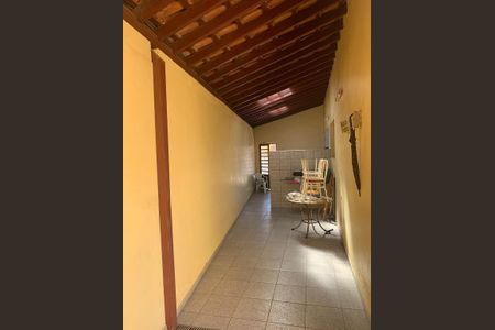 Casa à venda com 304m², 3 quartos e 3 vagas Casa à venda com 304m², 3 quartos e 3 vagasCorredor