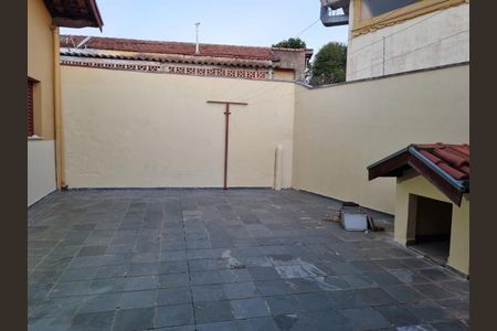 Casa à venda com 304m², 3 quartos e 3 vagas Casa à venda com 304m², 3 quartos e 3 vagasÁrea Externa