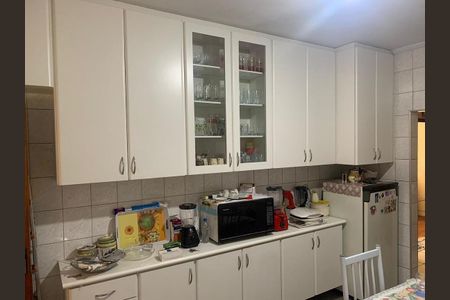 Casa à venda com 304m², 3 quartos e 3 vagas Casa à venda com 304m², 3 quartos e 3 vagasCozinha