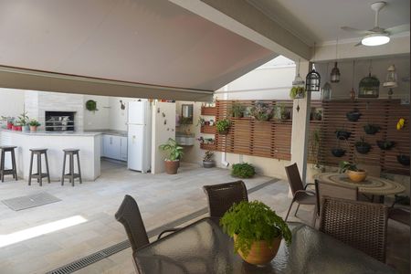 Casa de condomínio à venda com 401m², 4 quartos e 4 vagasÁrea Externa