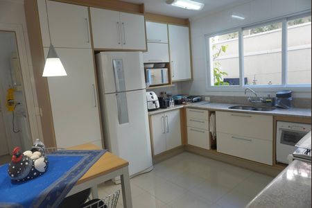 Casa de condomínio à venda com 401m², 4 quartos e 4 vagasCozinha