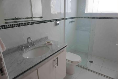 Casa de condomínio à venda com 401m², 4 quartos e 4 vagasBanheiro da Suíte 3