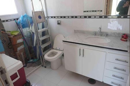 Casa de condomínio à venda com 401m², 4 quartos e 4 vagasBanheiro da Suíte 2
