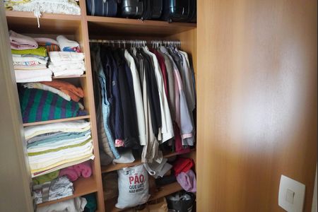 Closet da suíte 1 de casa de condomínio à venda com 4 quartos, 401m² em Residencial Dez (alphaville), Santana de Parnaíba