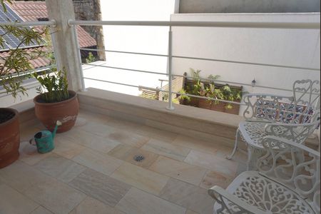 Casa de condomínio à venda com 401m², 4 quartos e 4 vagasSacada