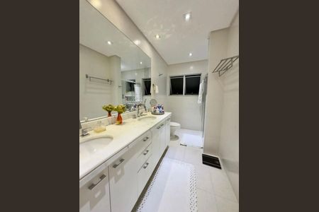 Casa à venda com 3 quartos, 432m² em Vila Gustavo, São Paulo