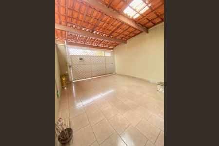 Casa à venda com 3 quartos, 80m² em São Domingos, São Paulo