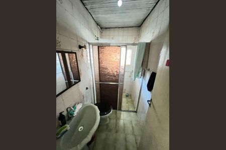 Casa à venda com 7 quartos, 186m² em Moinho Velho, São Paulo