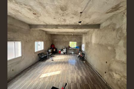 Casa à venda com 7 quartos, 186m² em Moinho Velho, São Paulo